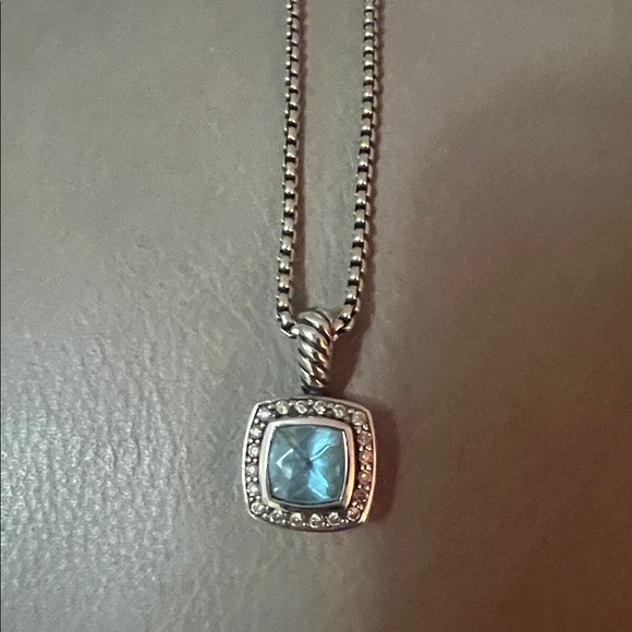 David Yurman Petite Albion Pendant Necklace in Sterling Silver with blue Topaz - Picture 6 of 17